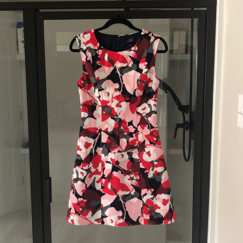 The Limited Sleeveless Floral Shift Dress Brunch Cottagecore Summer Office